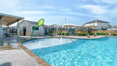 Exterior - 112 Dagney Ct, Jarrell, TX 76537 photo 7 of 9
