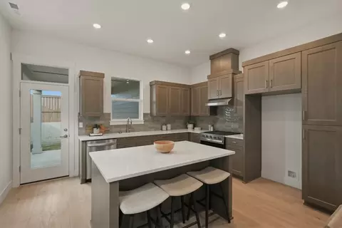 Kitchen - 1318 E Luna St, Newberg, OR 97132 photo 1 of 1