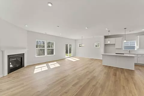 Living - 27 Cribbs Ln, Middlesex, NC 27557 photo 1 of 6