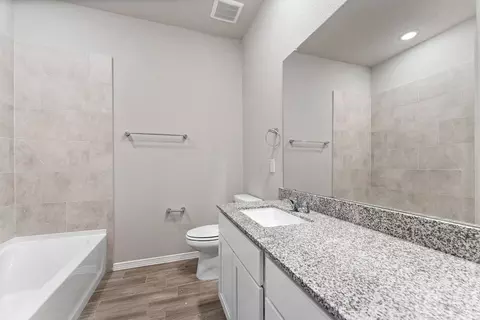 Bath - 16768 Needlepoint Dr, Conroe, TX 77302 photo 1 of 2