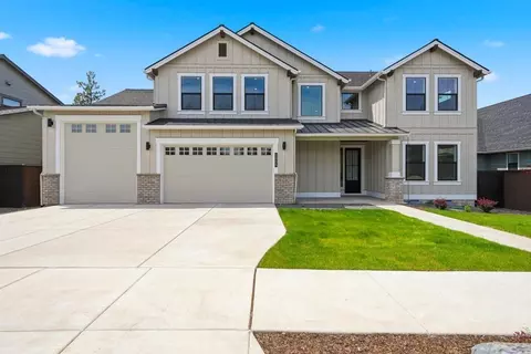 1355 NW Ochoa Dr, Bend, OR 97703