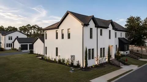 872 Inlet Cir, Gulf Shores, AL 36542