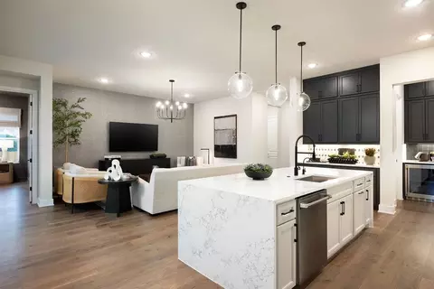 Kitchen - 112 Cresthaven Ln, Georgetown, TX 78628 photo 4 of 5
