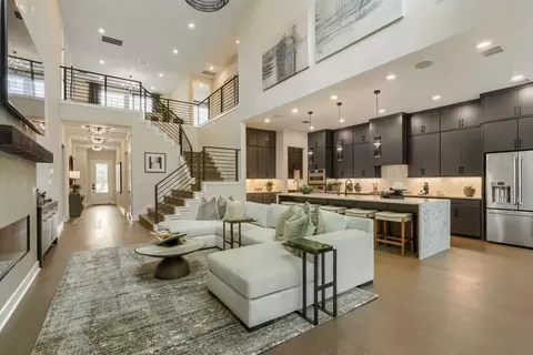 Entry Way - 204 Cresthaven Ln, Georgetown, TX 78628 photo 1 of 2