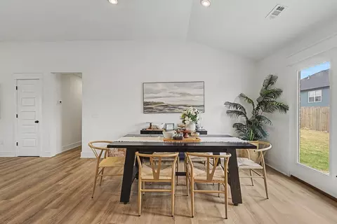 Dining - 101 W Seminole St, Strafford, MO 65757 photo 1 of 5