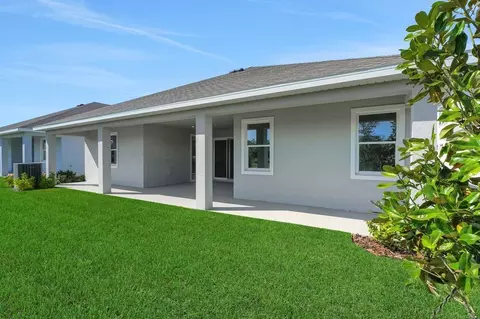 Exterior - 7425 Sea Manatee St, Parrish, FL 34219 photo 4 of 12