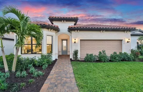 4844 Starlight Beach Ln, Lakewood Ranch, FL 34211