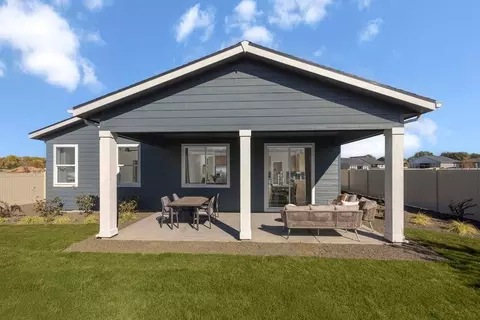 Exterior - 841 Exploration Dr, Kuna, ID 83634 photo 4 of 8