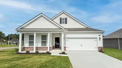 74 Spirit Dance Dr, Byhalia, MS 38611