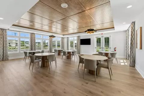 Dining - 831 Heritage Blvd, Delaware, OH 43015 photo 3 of 4