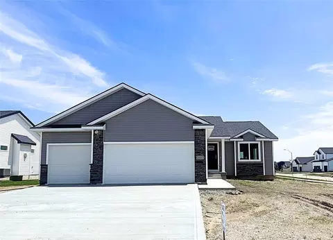 2407 Chestnut St, Granger, IA 50109