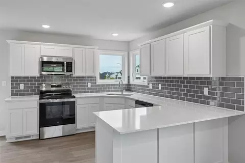 2407 Chestnut St, Granger, IA 50109