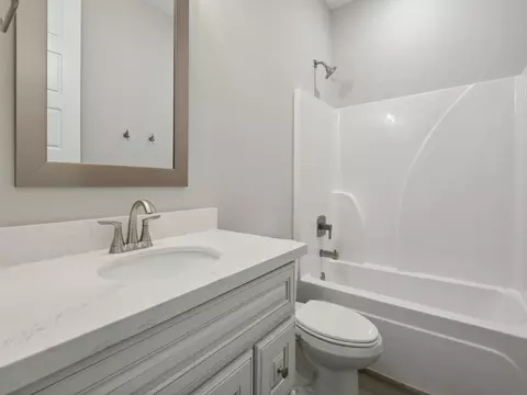 3798 Olivia Dr, Ocean Springs, MS 39564