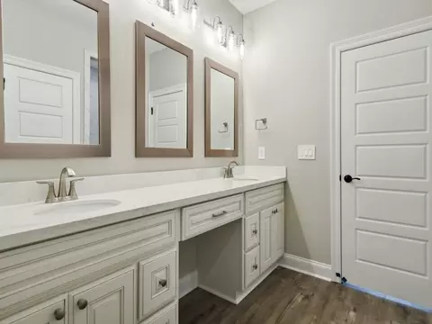3798 Olivia Dr, Ocean Springs, MS 39564