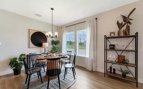 Dining - 10610 Flight Deck Ct, Conroe, TX 77303 photo 4 of 6