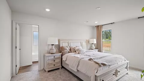 Bedroom - 209 Raulston Dr, Byram, MS 39272 photo 8 of 10