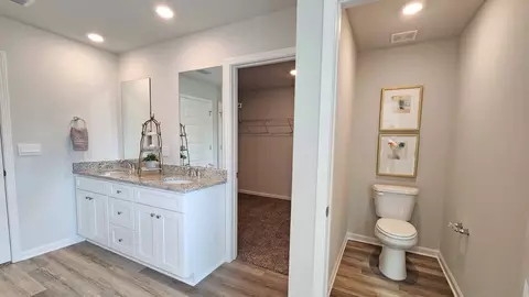 Entry Way - 209 Raulston Dr, Byram, MS 39272 photo 4 of 9