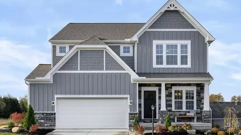 2906 Huntington Dr, Troy, OH 45373