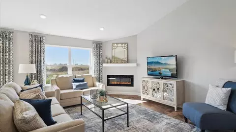 1657 Shasta Dr, Shakopee, MN 55379