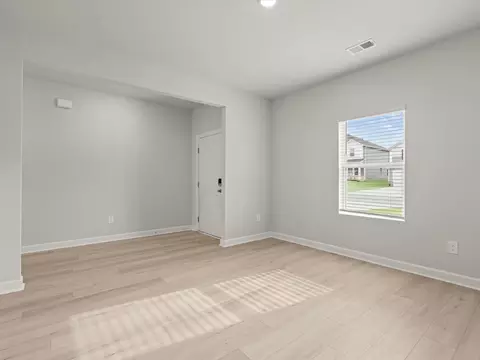 10 Hazelcroft Dr, Fountain Inn, SC 29644