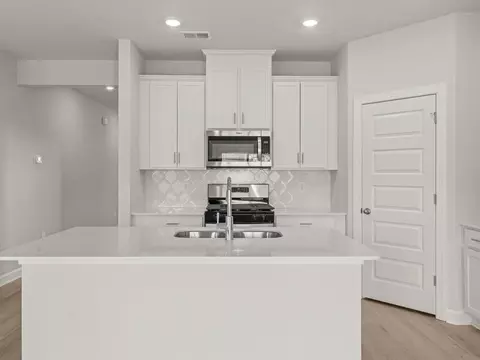 10 Hazelcroft Dr, Fountain Inn, SC 29644