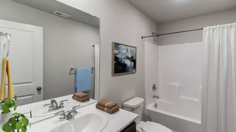 Bath - 851 Legacy St, Eugene, OR 97402 photo 2 of 3