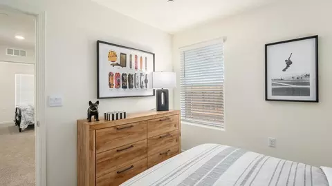 Bedroom - 1897 E Linden Ave, Reedley, CA 93654 photo 8 of 9