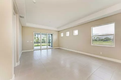 Living - 149 Okeeffe Cir, Bradenton, FL 34212 photo 1 of 8