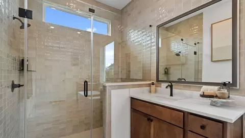 Bath - 433 Canvasback Way, Waller, TX 77484 photo 3 of 8