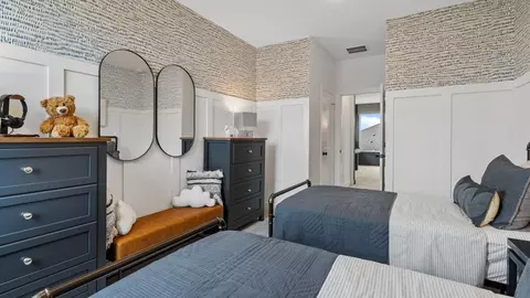 Bedroom - 433 Canvasback Way, Waller, TX 77484 photo 8 of 10