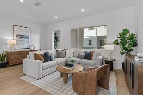 7244 Ellington Dr, Huntington Beach, CA 92647