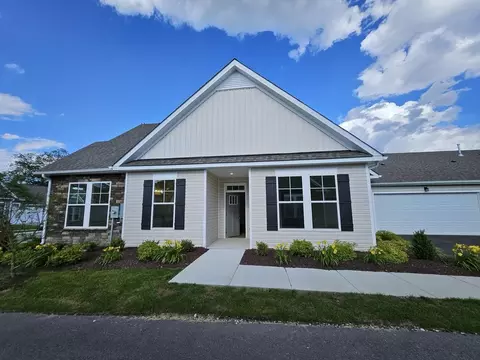 211 Oxford Ave, Smithfield, VA 23430
