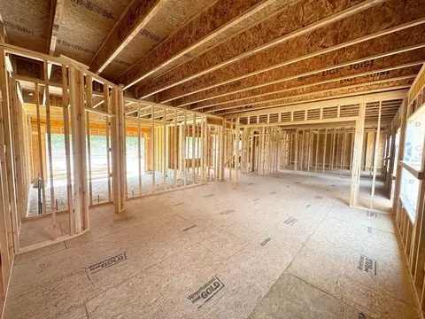 Entry Way - 625 Watauga Ln, Aberdeen, NC 28315 photo 5 of 6