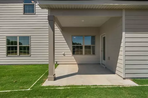 Exterior - 101 Beaver Crk, Lagrange, GA 30241 photo 5 of 18