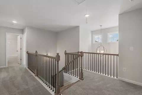 Entry Way - 104 Beaver Creek Way, Lagrange, GA 30241 photo 8 of 10