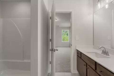 Entry Way - 104 Beaver Creek Way, Lagrange, GA 30241 photo 7 of 10
