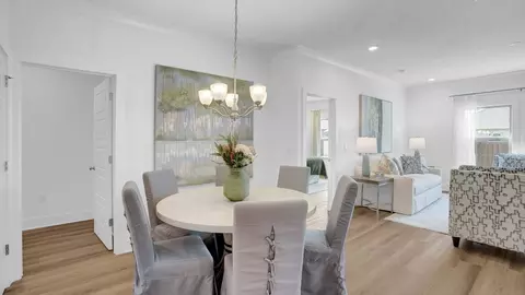 Dining - Ferdinand Ave, Fairhope, AL 36532 photo 4 of 4