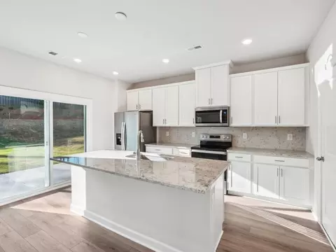 Kitchen - 1209 30th St Ln NE, Conover, NC 28613 photo 2 of 5
