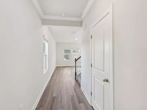 Entry Way - 1209 30th St Ln NE, Conover, NC 28613 photo 1 of 4