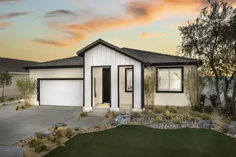 Exterior - 1518 E Holguin St, Lancaster, CA 93535 photo 4 of 7