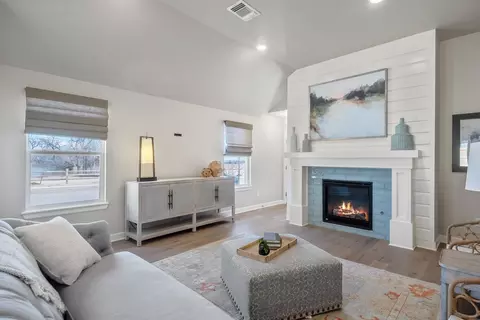 Living - 16140 Tall Grass Dr, Moore, OK 73170 photo 3 of 3