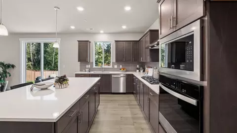 Kitchen - 9810 36th St E, Edgewood, WA 98371 photo 1 of 3