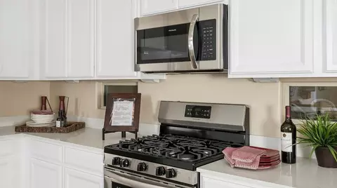 Kitchen - 8332 E Prairie Ave, Mesa, AZ 85212 photo 4 of 4