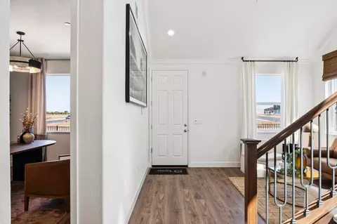 Entry Way - 697 W Cliff St, Oakley, CA 94561 photo 2 of 2