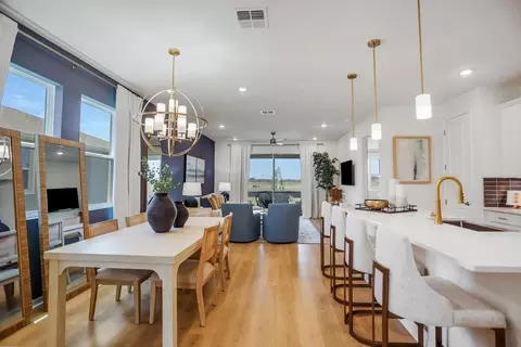 Dining - 7495 Sea Manatee St, Parrish, FL 34219 photo 2 of 5
