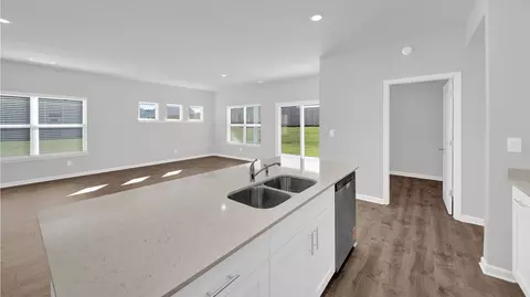 Kitchen - 48 Kings Gate Cv, Jackson, TN 38305 photo 5 of 14