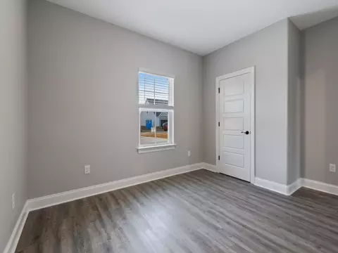 13516 Garland Rd, Ocean Springs, MS 39564