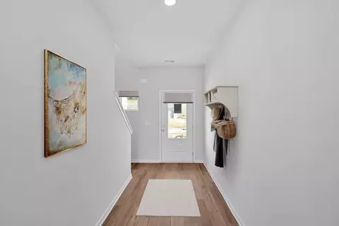 Entry Way - 618 Lovers Lane Rd, Calhoun, GA 30701 photo 2 of 5