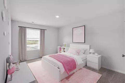 Bedroom - 618 Lovers Lane Rd, Calhoun, GA 30701 photo 4 of 5