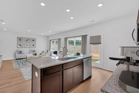 Kitchen - 618 Lovers Lane Rd, Calhoun, GA 30701 photo 4 of 8
